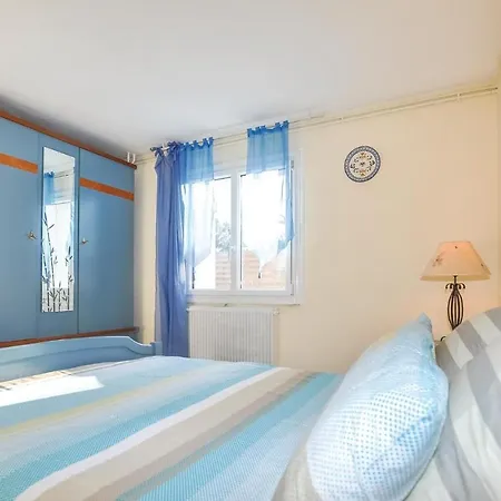 Appartement In With 1 Bedrooms&wifi